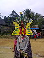 File:Children wearing Dayaknese traditional clothes in Nyobeng Rituals by  Dayak Bidayuh tribe.jpg - Wikimedia Commons