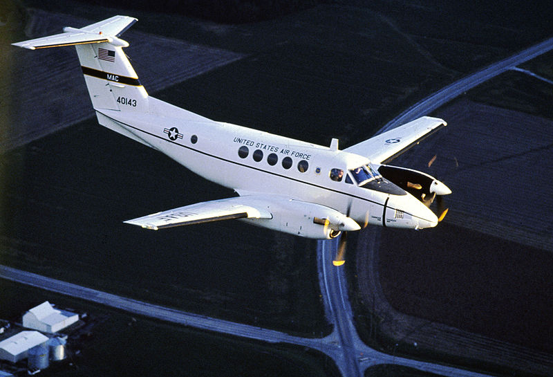 File:C-12 Huron in flight.jpg