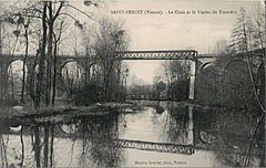 COUVRAT - SAINT-BENOIT - Le Clain et le Viaduc du Tramway.JPG