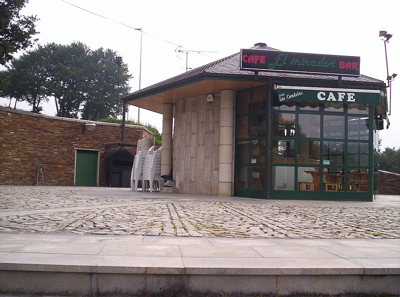 File:Café El Mirador, Lugo 2.jpg