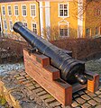 Cannon 12 pound manufactured at Moss Ironworks in Norway, view from left.jpg