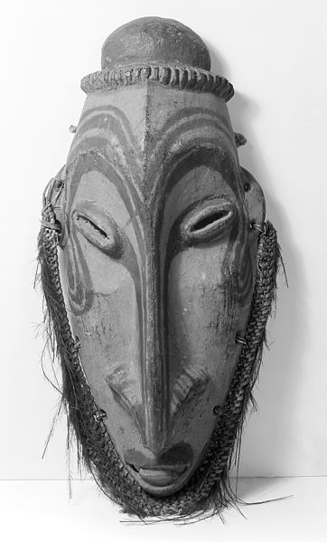File:Canoe-head mask, New Guinea. Wellcome M0016048.jpg