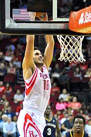 Omri Casspi Casspi dunk 2013-10-05.JPG