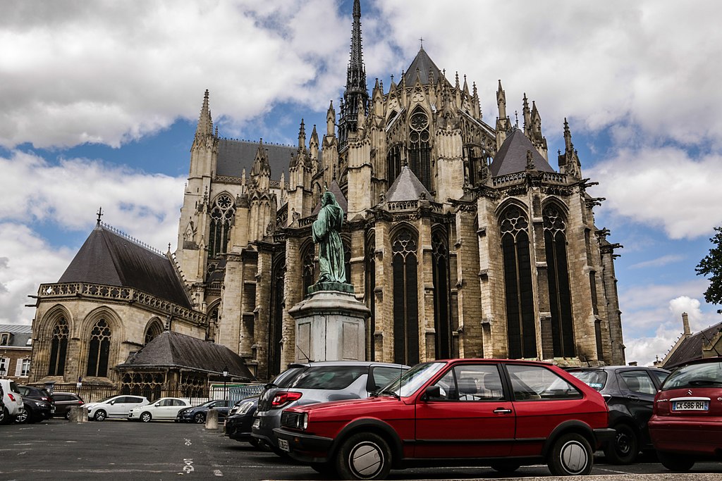 Cathédrale de Notre-Dame d'Amiens.jpg