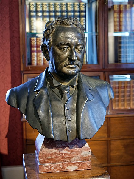 File:Cecil Rhodes 19th-century portrait bust.jpg