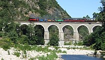 By die Mescladou-viaduct wat oor die Gardon de Mialet strek