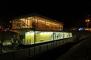 Vestíbulo de la estación por la noche