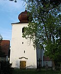 Church in Kamýk nad Vltavou.jpg