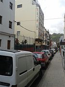 Calle Breña Baja con el colegio San Pablo.
