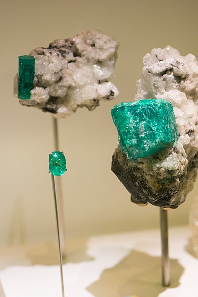 File:Columbian Beryl emerald (39630182762).jpg