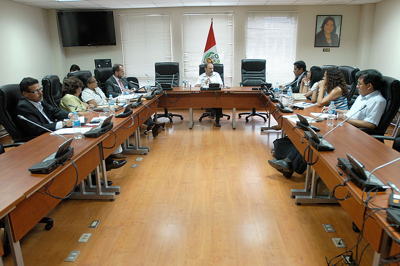 File:Congresista Simon se reunió con técnicos del Ministerio del Ambiente (6926776949).jpg