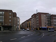 Ende der 1980er Jahre errichtete Plattenbauten am innerstädtischen Mannichswalder Platz