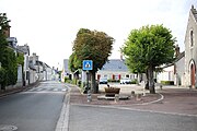 la place du village de Dame-Marie-les-Bois.