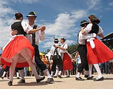 German dance in Rio de Janeiro. Danca Alema.jpg