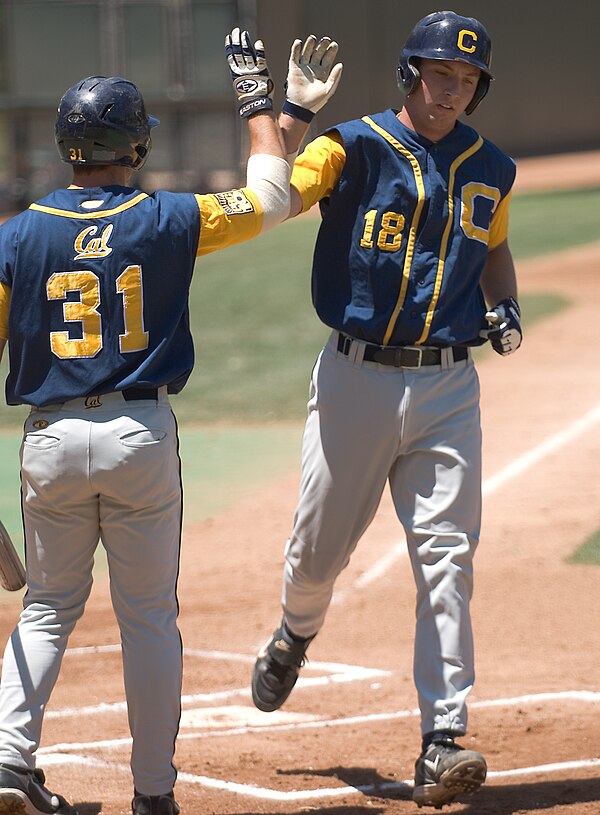 Cal baseball players at Jackie Robinson Stadium in 2007