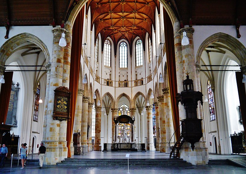 File:Den Haag Grote Kerk Sint Jacob Innen Langhaus Ost 3.jpg