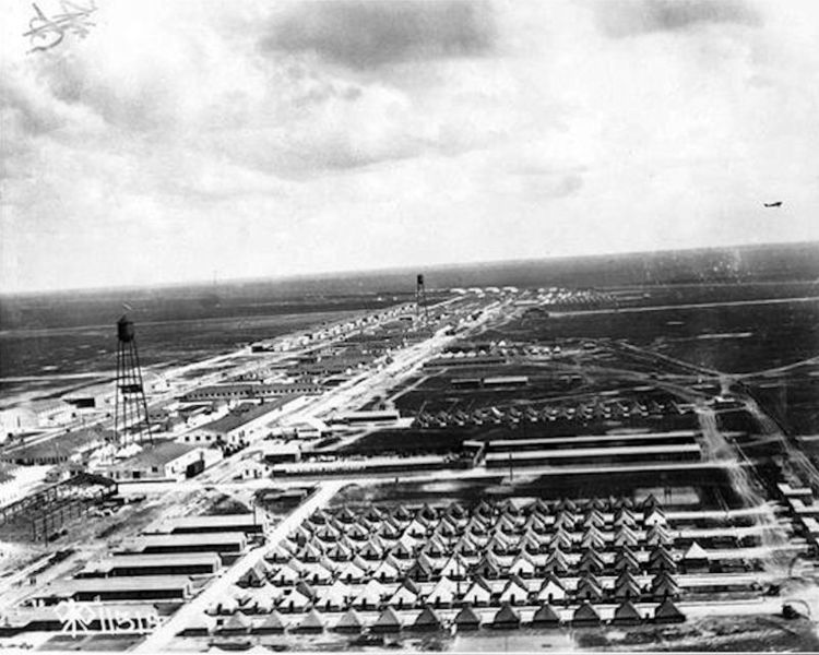 File:Ellington Field - 1918 - Texas.jpg