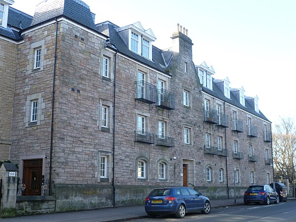 Bruntsfield Hospital, converted to private flats, 2010