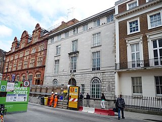 <span class="mw-page-title-main">Davies Street drill hall</span>