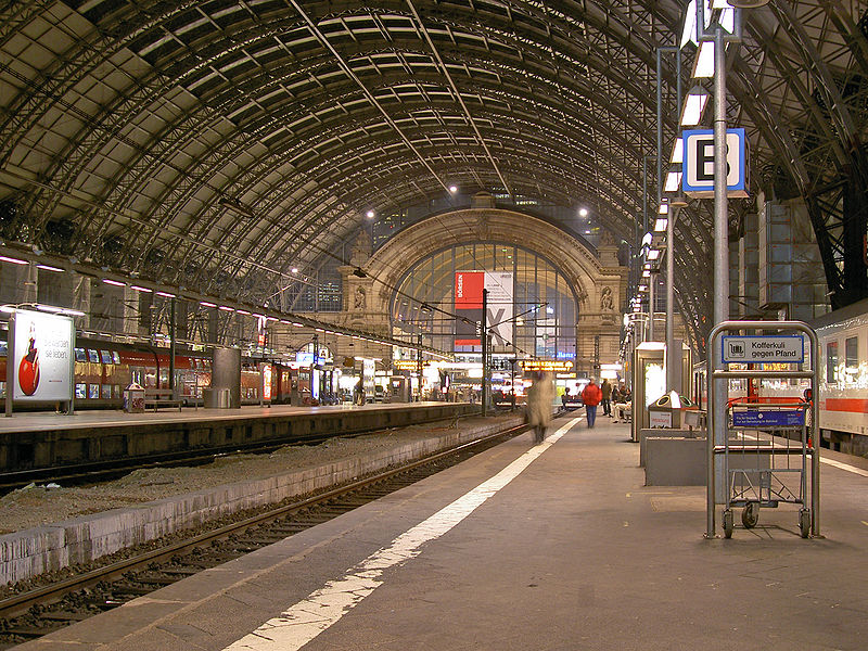 File:Frankfurt am Main - Hauptbahnhof - Neues Dach.jpg