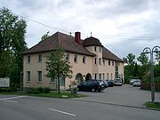 Das Rathaus von Gelbingen an der B 19