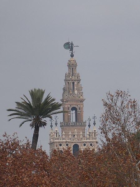 File:Giralda, Sevilla, España, 2020 01.jpg