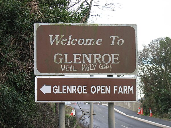 A sign on the road approaching Kilcoole