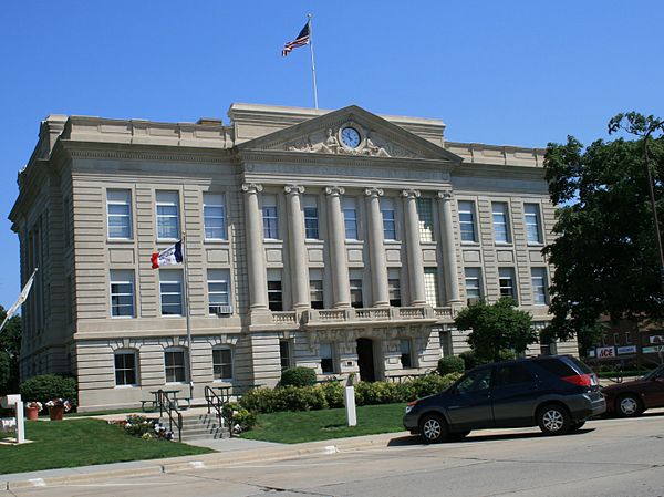 Greene County Courthouse in Jefferson