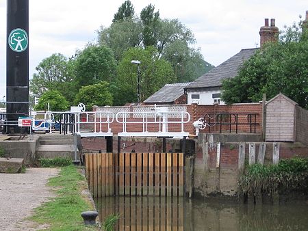 Grovehill Lock