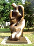 Skulptur av Henry Moore