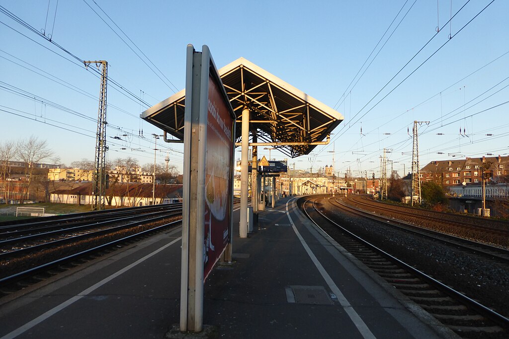 Bahnhof Düsseldorf Volksgarten