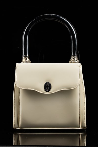 File:Handbag (48708604918).jpg