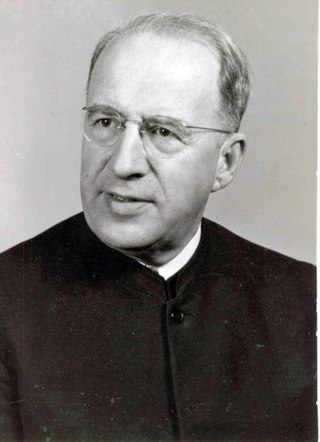 <span class="mw-page-title-main">Harold S. Bender</span> American theologian