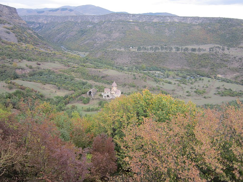 File:Hnevank Monastery (4).jpg