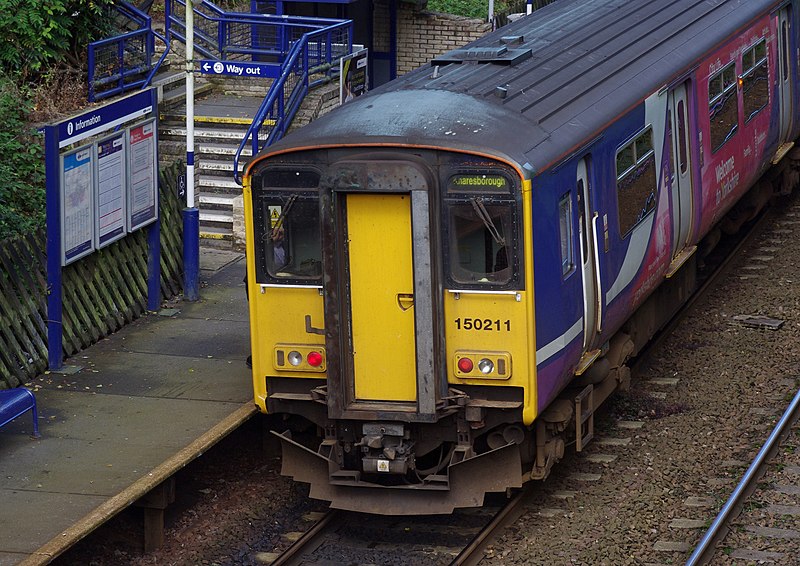 File:Hornbeam Park railway station MMB 08 150211.jpg