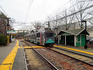 Inbound train at Chestnut Hill station, December 2015.JPG