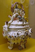 Tureen