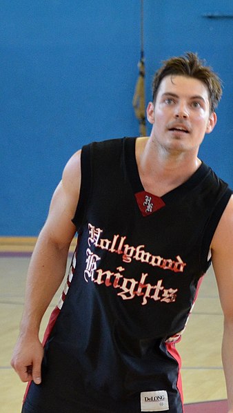 File:Josh Henderson 2011.jpg