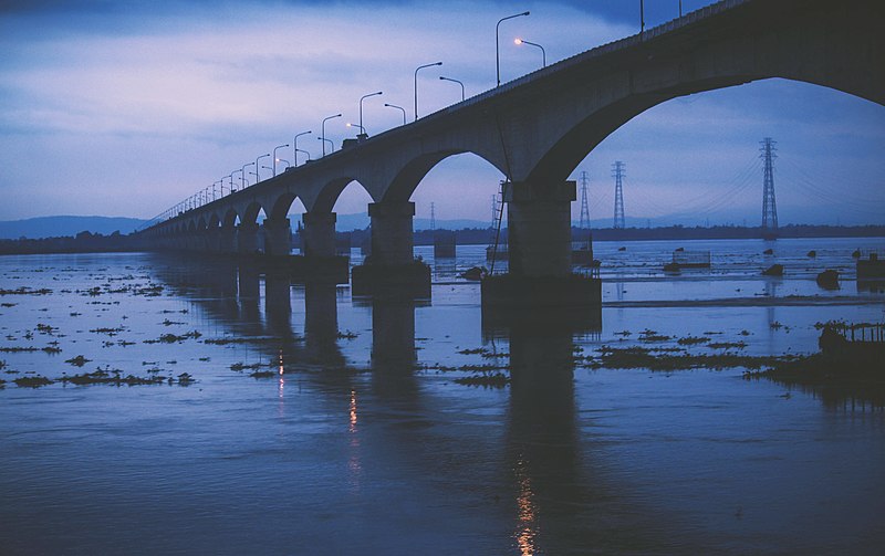 File:Kaliabhomora Bridge 2.jpg