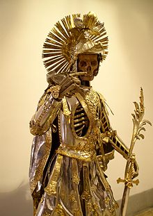 A relic from the Holy Catacombs of Pancratius. Image taken at an exhibition at the Historical Museum St. Gallen in Wil, Switzerland Katakombenheiliger pankratius.jpg