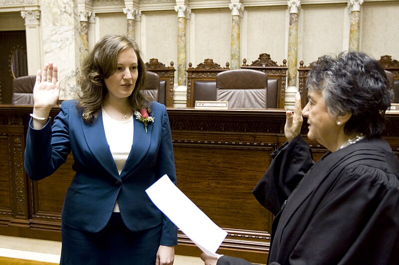 File:Kelda Roys swearing-in.jpg