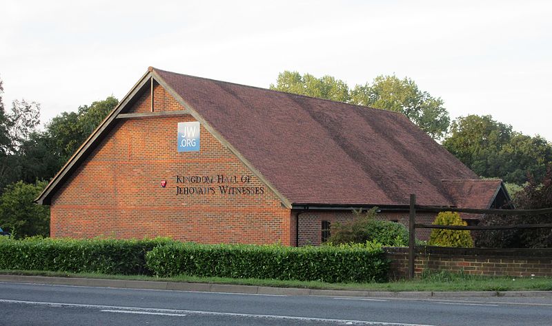 File:Kingdom Hall of Jehovah's Witnesses, Reigate Road, Hookwood (August 2015) (2).JPG