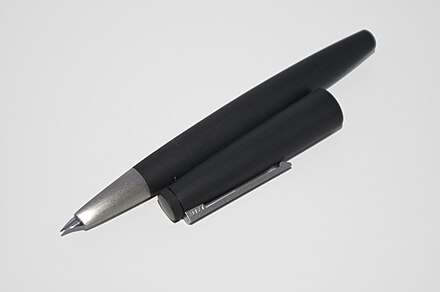 Перьевая ручка lamy. Лами 2000 перьевая ручка. Ручка Lamy 2000. Lamy 200 ручка. Lamy 2000 1966.