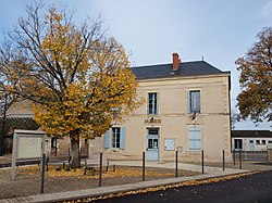 Langeron-FR-58-mairie-02.jpg