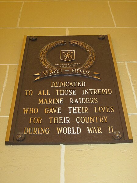 File:Marine Raiders plaque MMH.JPG