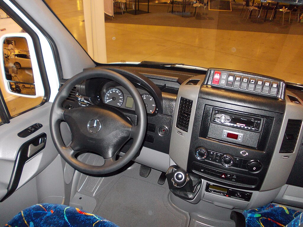 Mercedes Sprinter: Feines Cockpit