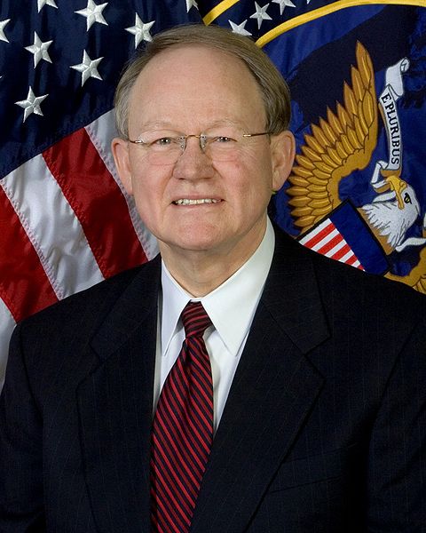 File:Mike McConnell, official ODNI photo portrait.jpg