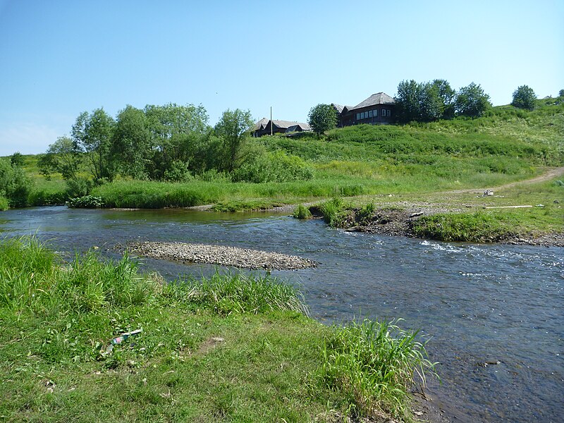 File:Molebka River.jpg