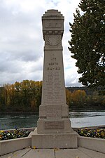 monument aux morts de Sault-Brénaz