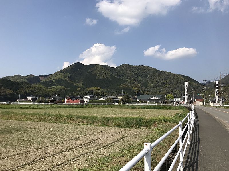 File:Mount Tomidake in Hisayama, Kasuya, Fukuoka.jpg